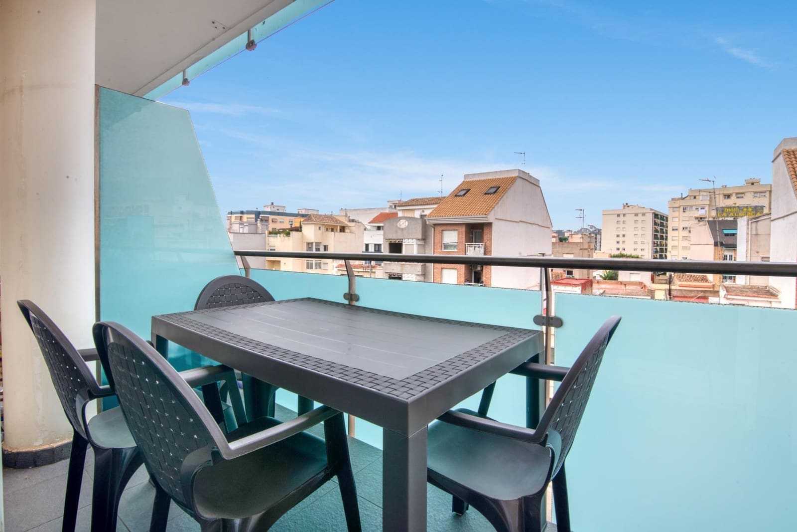 Piso de 3 habitaciones en Gandia en alquiler con piscina - 2.800 € (Ref: 8680947)