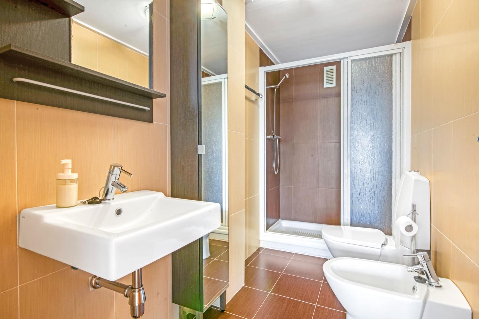 Piso de 3 habitaciones en Gandia en alquiler con piscina - 2.800 € (Ref: 8680947)