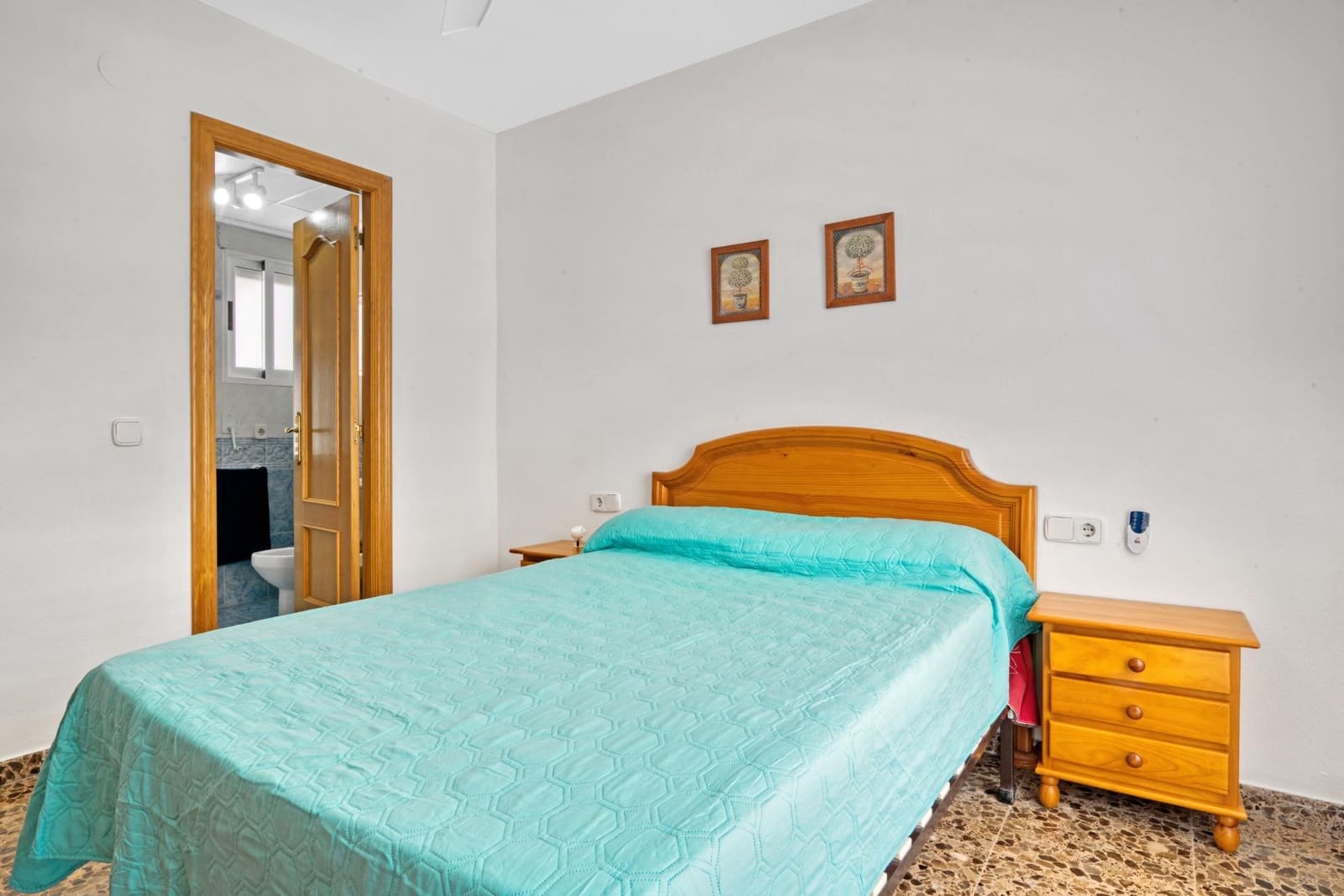 Piso de 4 habitaciones en Gandia en alquiler con piscina - 3.200 € (Ref: 8680948)