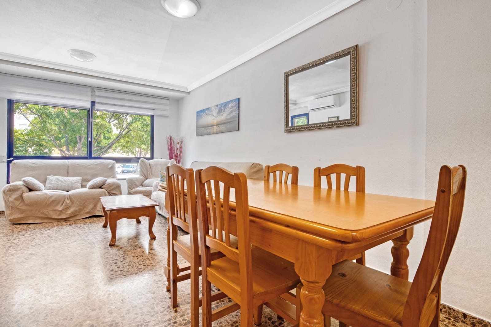 Piso de 4 habitaciones en Gandia en alquiler con piscina - 3.200 € (Ref: 8680948)