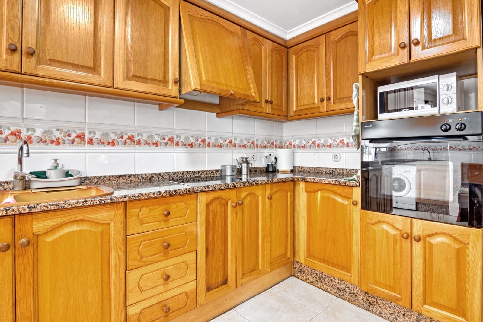 Piso de 4 habitaciones en Gandia en alquiler con piscina - 3.200 € (Ref: 8680948)