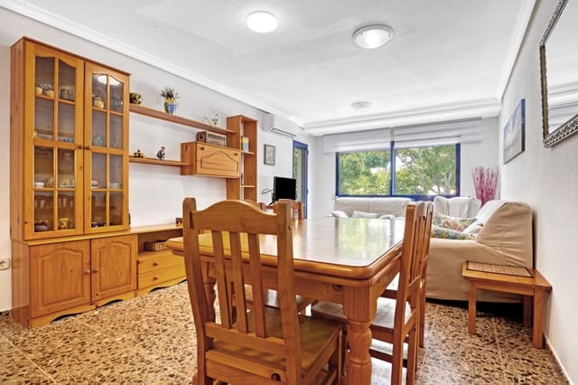 Piso de 4 habitaciones en Gandia en alquiler con piscina - 3.200 € (Ref: 8680948)