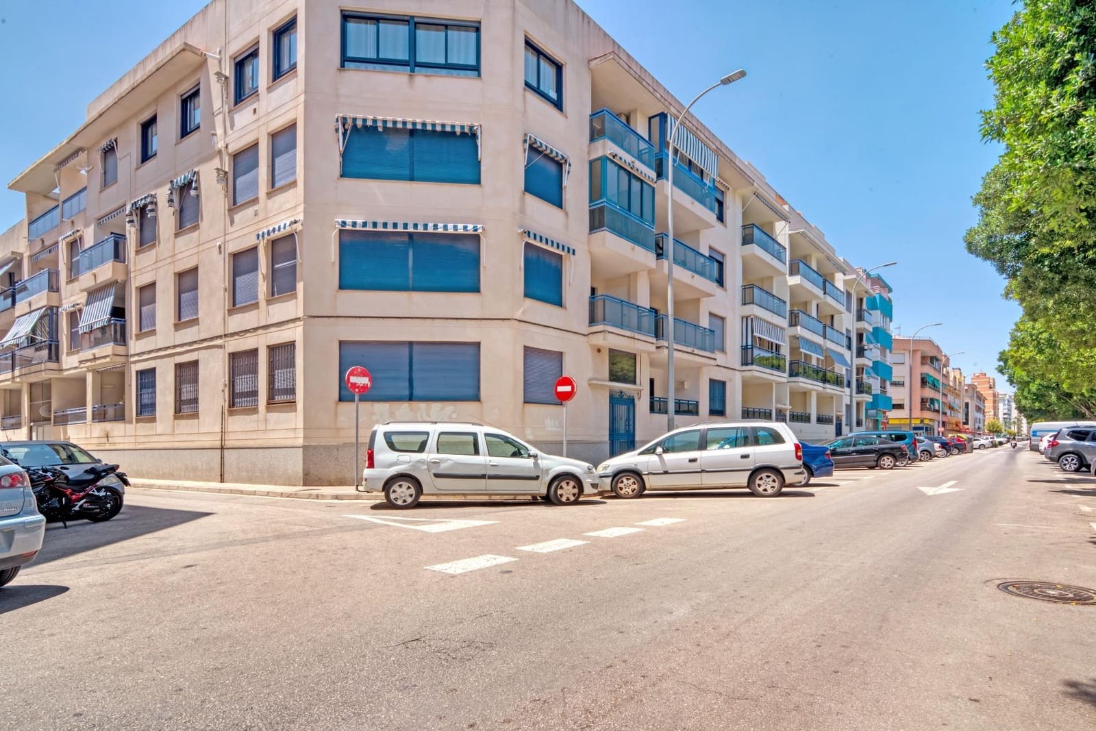 Piso de 4 habitaciones en Gandia en alquiler con piscina - 3.200 € (Ref: 8680948)