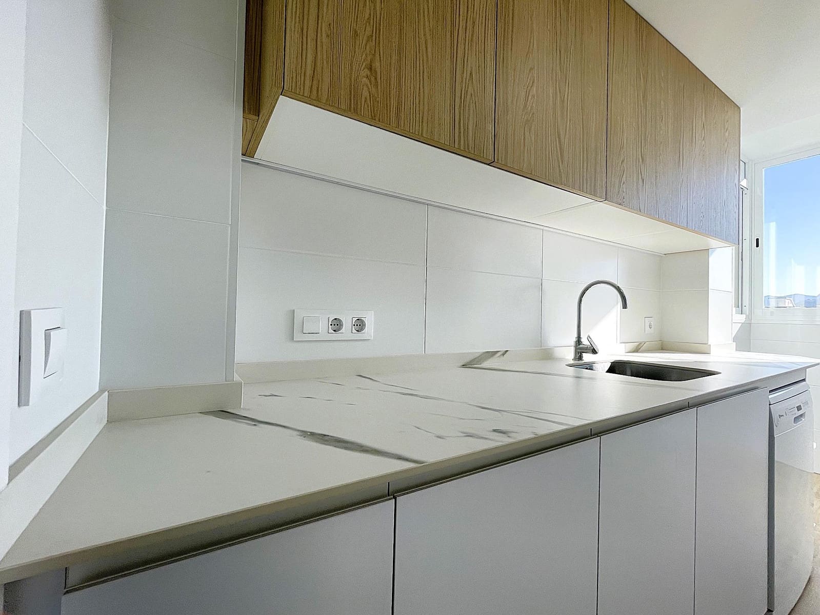 3 quarto Apartamento para arrendar em Gandia com piscina - 4 400 € (Ref: 8680950)