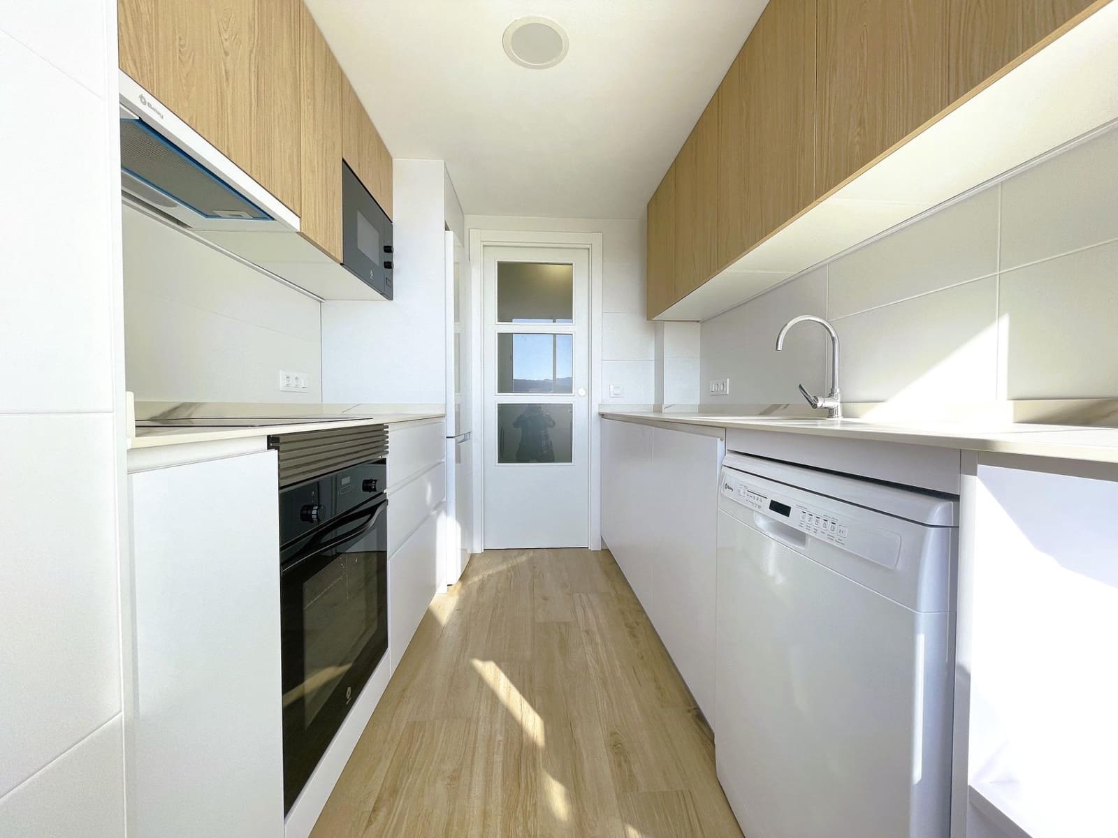 3 quarto Apartamento para arrendar em Gandia com piscina - 4 400 € (Ref: 8680950)