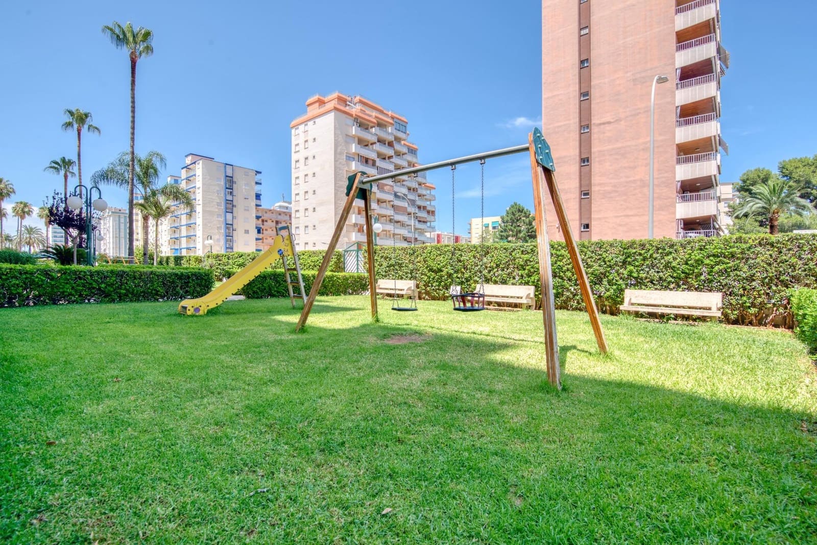 3 quarto Apartamento para arrendar em Gandia com piscina - 4 400 € (Ref: 8680950)