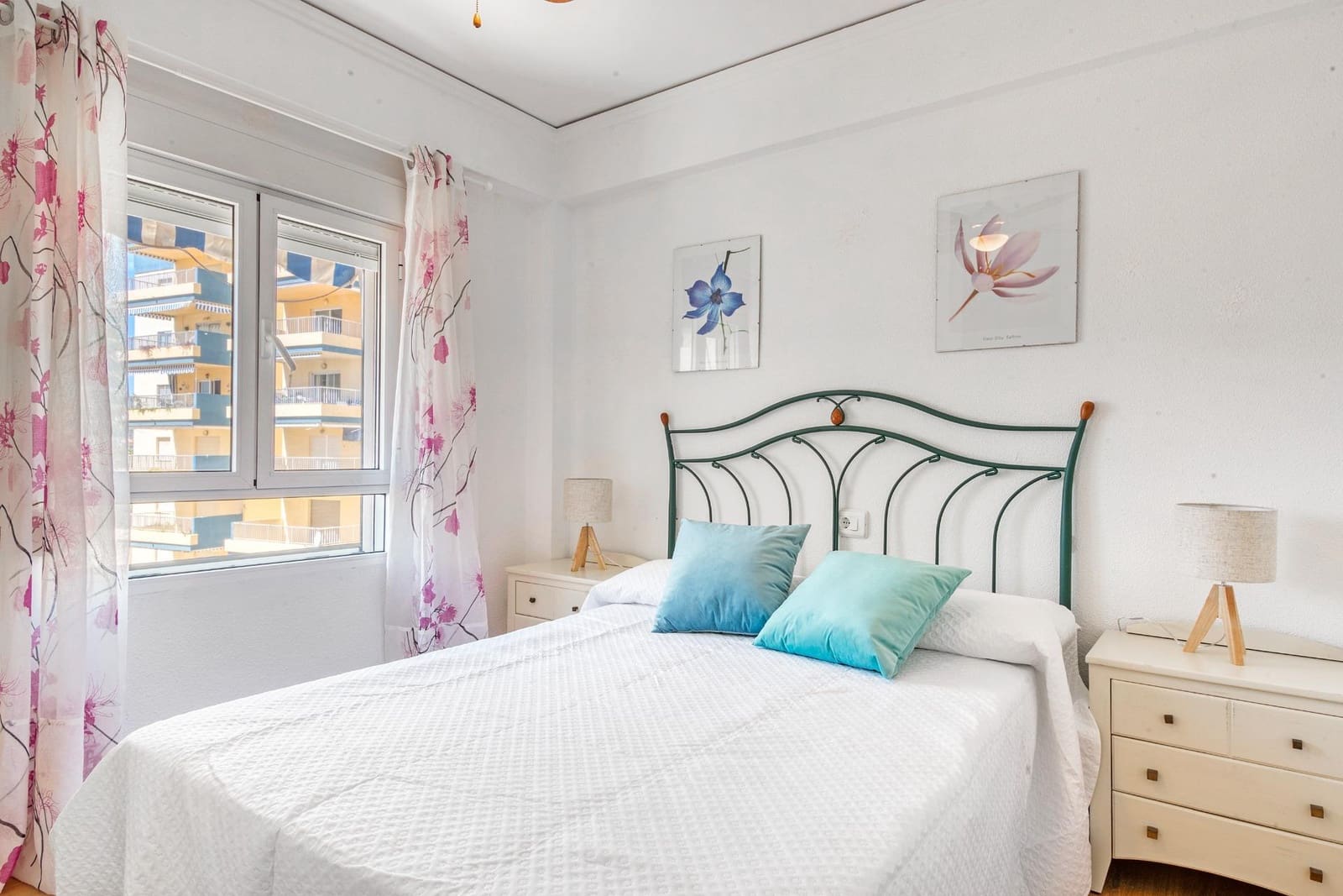 3 bedroom Apartment for rent in Gandia - € 3,100 (Ref: 8680951)