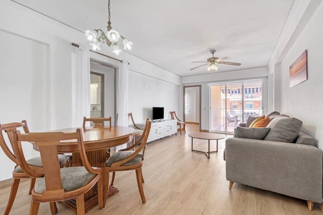 3 Zimmer Apartment zu vermieten in Gandia - 3.100 € (Ref: 8680951)