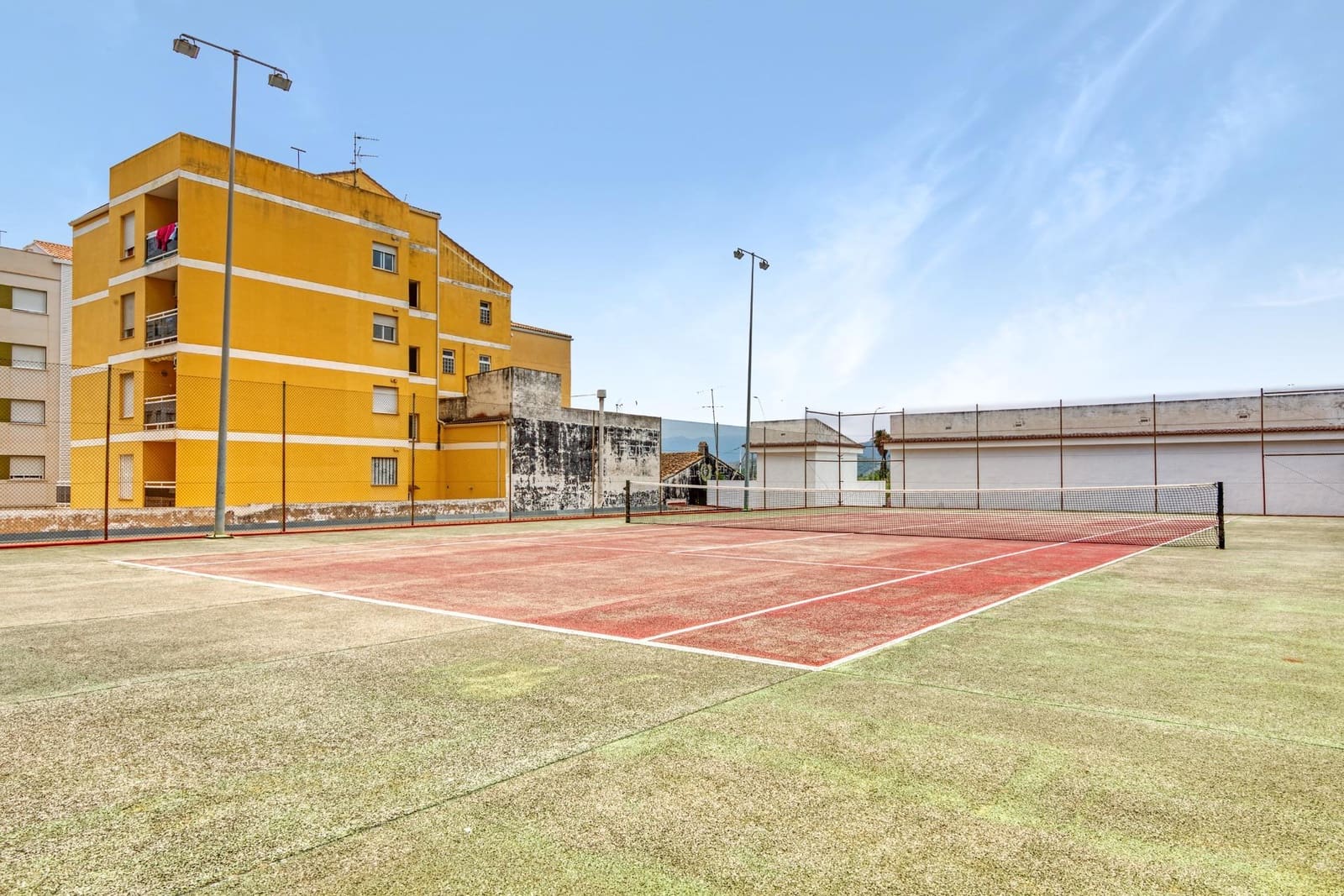 3 soverom Leilighet til leie i Gandia med svømmebasseng - € 3 400 (Ref: 8687657)