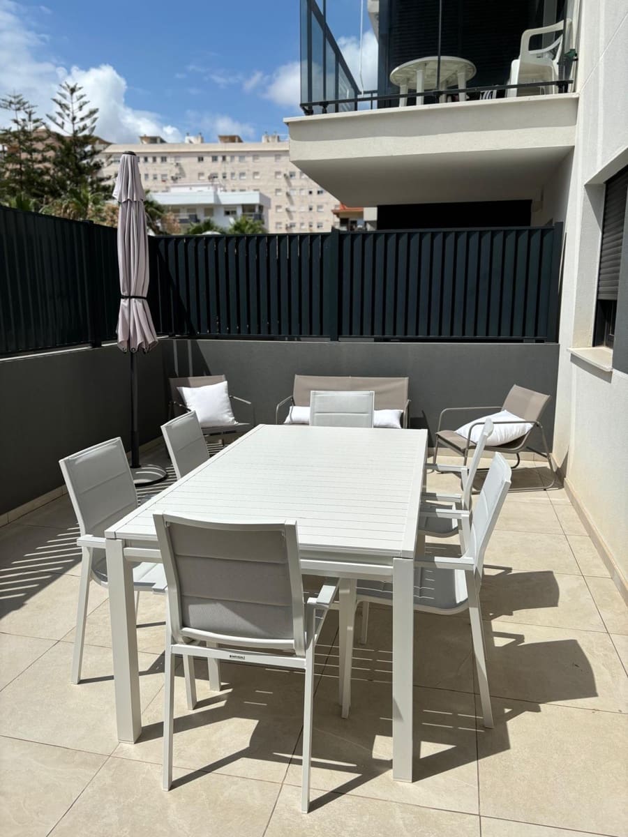 2 quarto Apartamento para arrendar em Gandia com piscina - 4 200 € (Ref: 8687661)