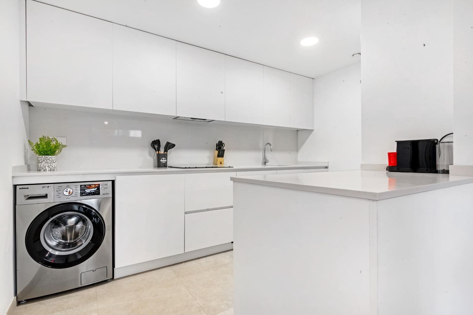 2 quarto Apartamento para arrendar em Gandia com piscina - 4 200 € (Ref: 8687661)