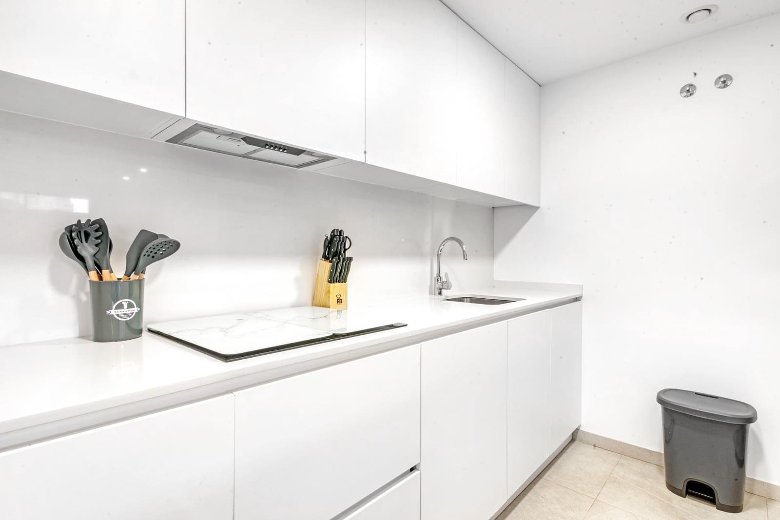 2 quarto Apartamento para arrendar em Gandia com piscina - 4 200 € (Ref: 8687661)