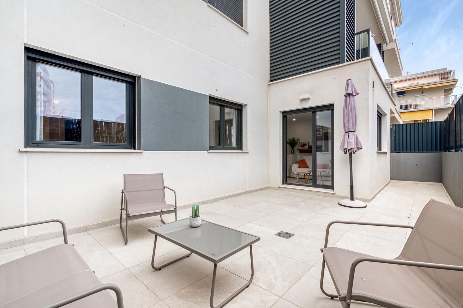 2 quarto Apartamento para arrendar em Gandia com piscina - 4 200 € (Ref: 8687661)