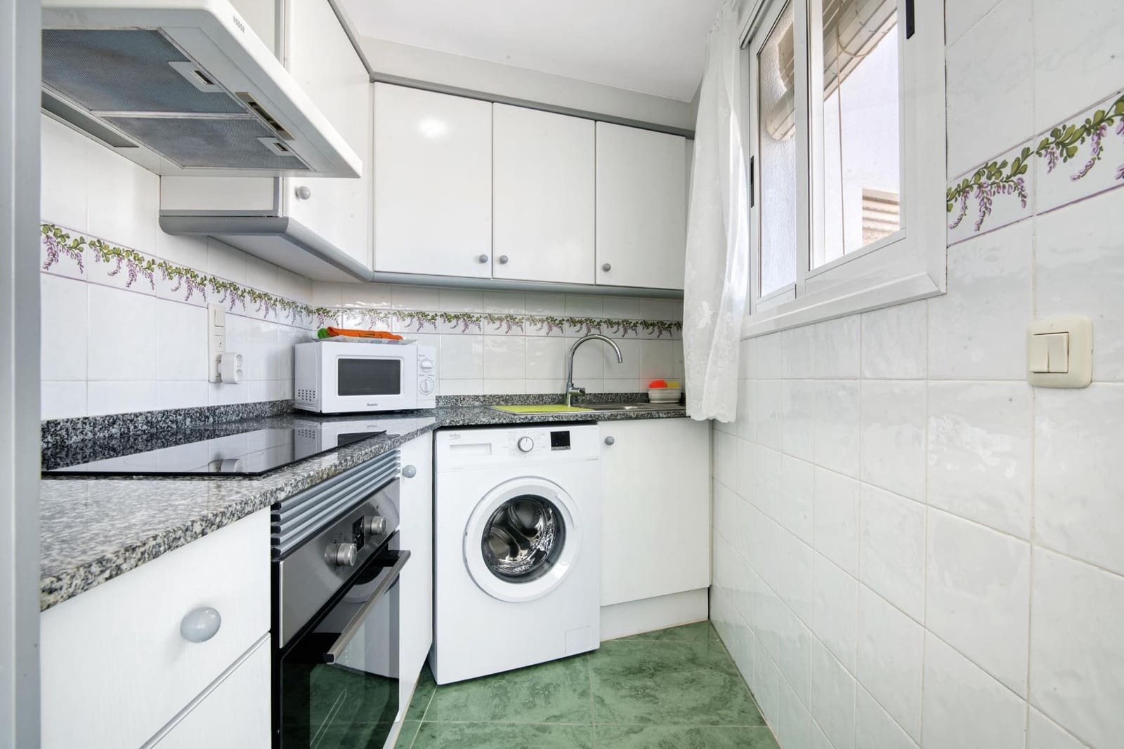 1 bedroom Apartment for rent in Gandia with pool - € 2,200 (Ref: 8687663)