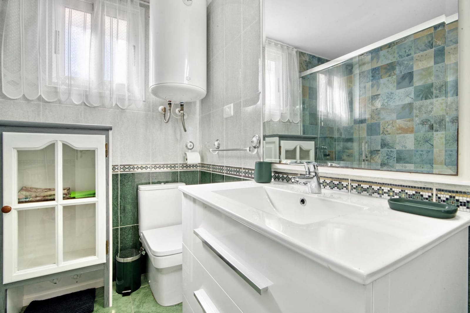 1 bedroom Apartment for rent in Gandia with pool - € 2,200 (Ref: 8687663)