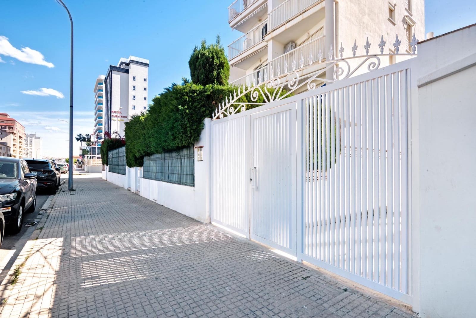 1 bedroom Apartment for rent in Gandia with pool - € 2,200 (Ref: 8687663)