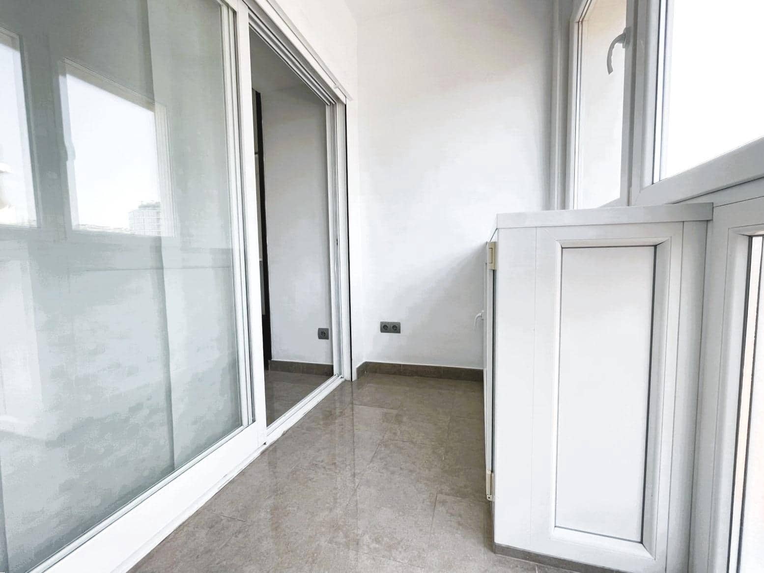 1 bedroom Apartment for rent in Gandia with pool - € 2,900 (Ref: 8802217)