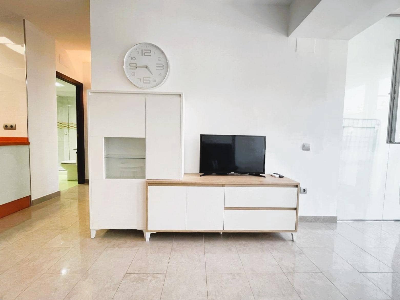 1 bedroom Apartment for rent in Gandia with pool - € 2,900 (Ref: 8802217)