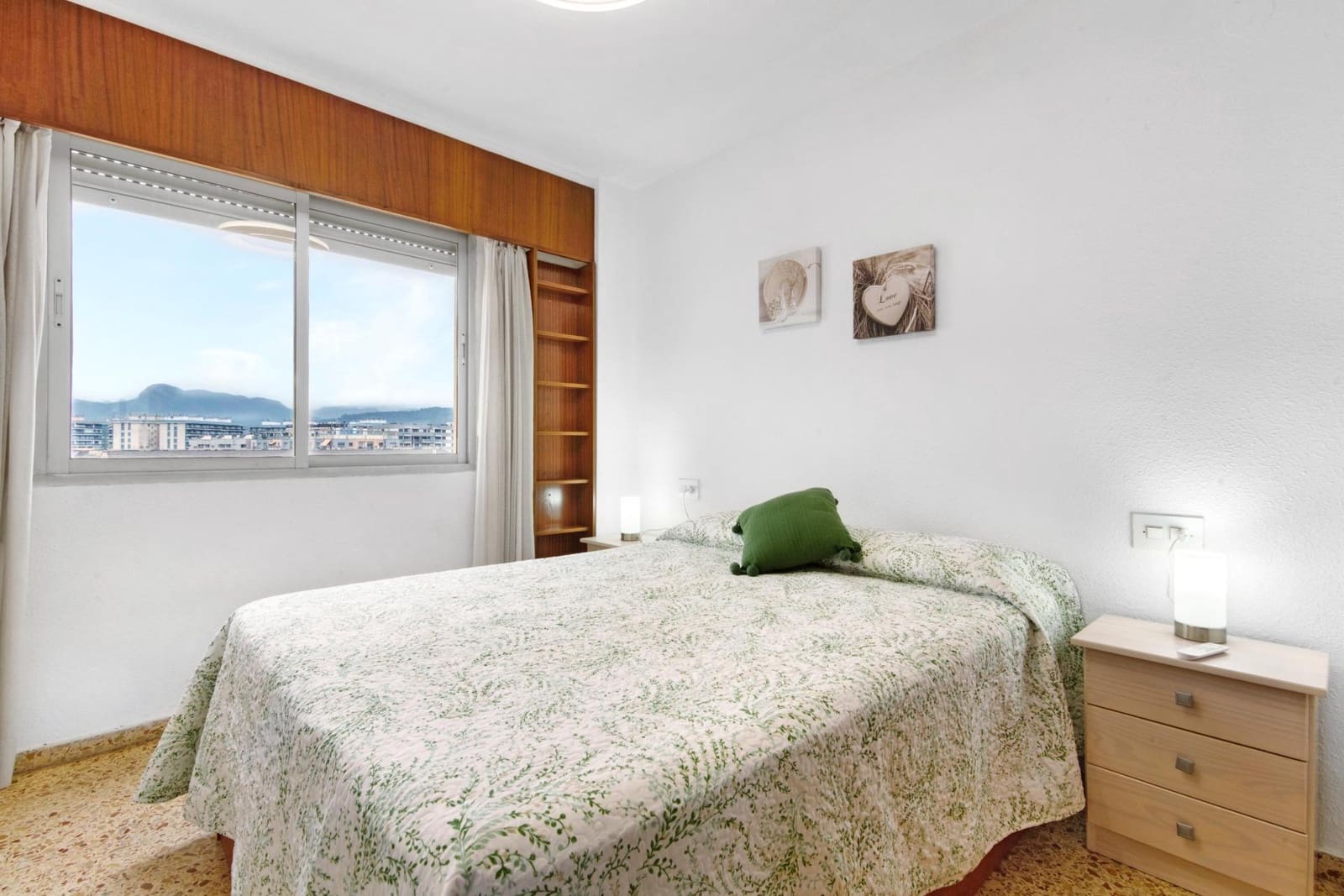 2 bedroom Apartment for rent in Gandia with pool - € 3,200 (Ref: 8817783)