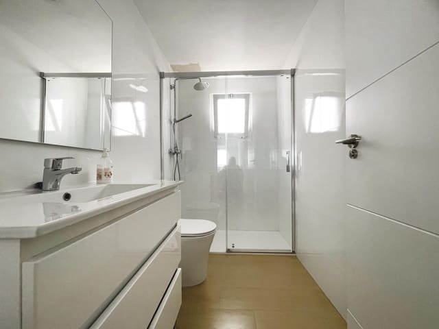 2 Zimmer Apartment zu vermieten in Gandia - 1.500 € (Ref: 8912956)