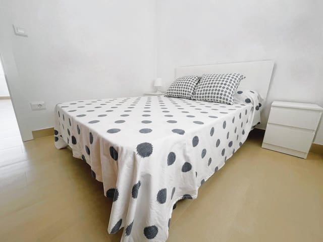 2 Zimmer Apartment zu vermieten in Gandia - 1.500 € (Ref: 8912956)