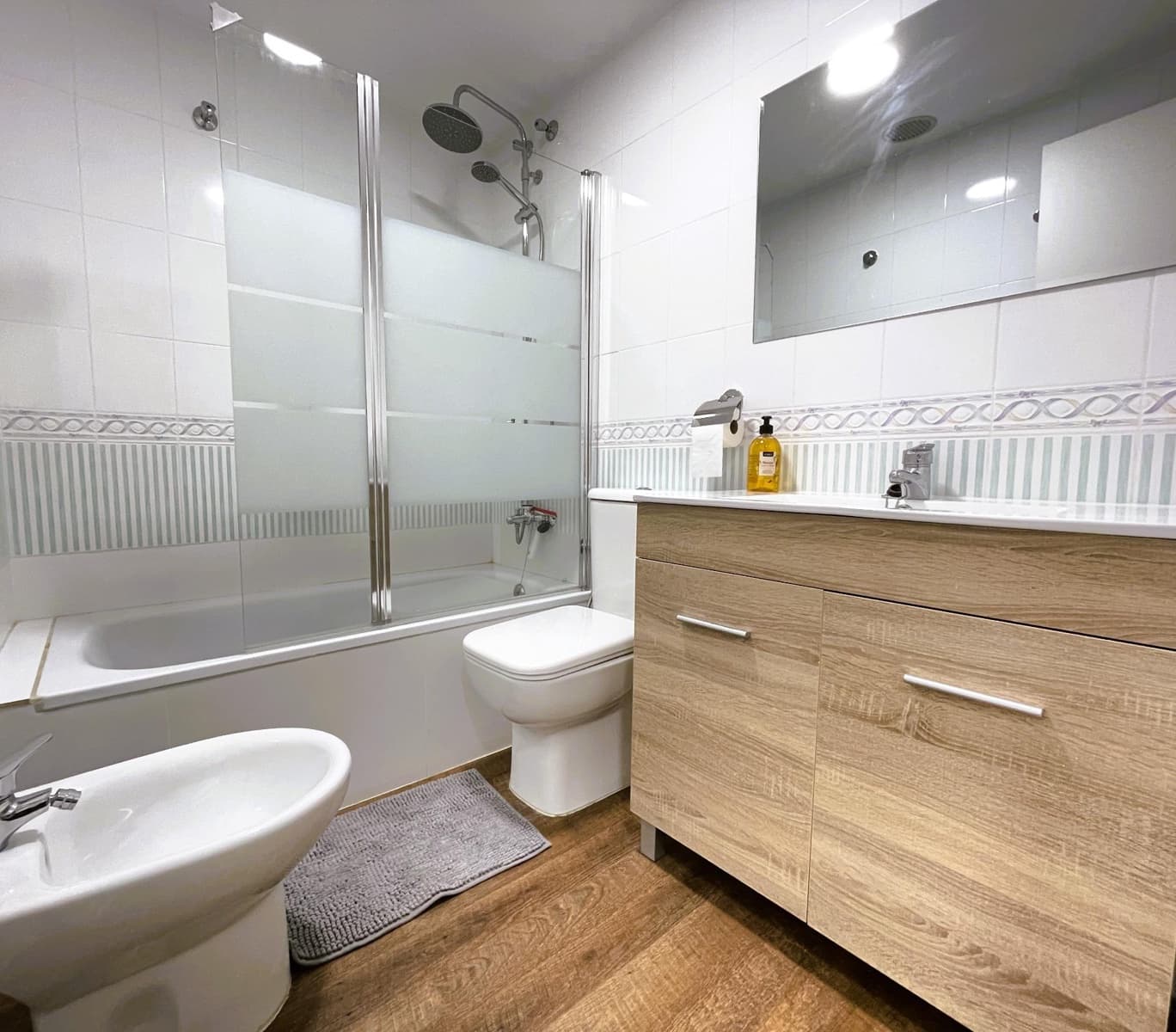 2 soverom Leilighet til leie i Gandia med svømmebasseng - € 3 200 (Ref: 8935140)