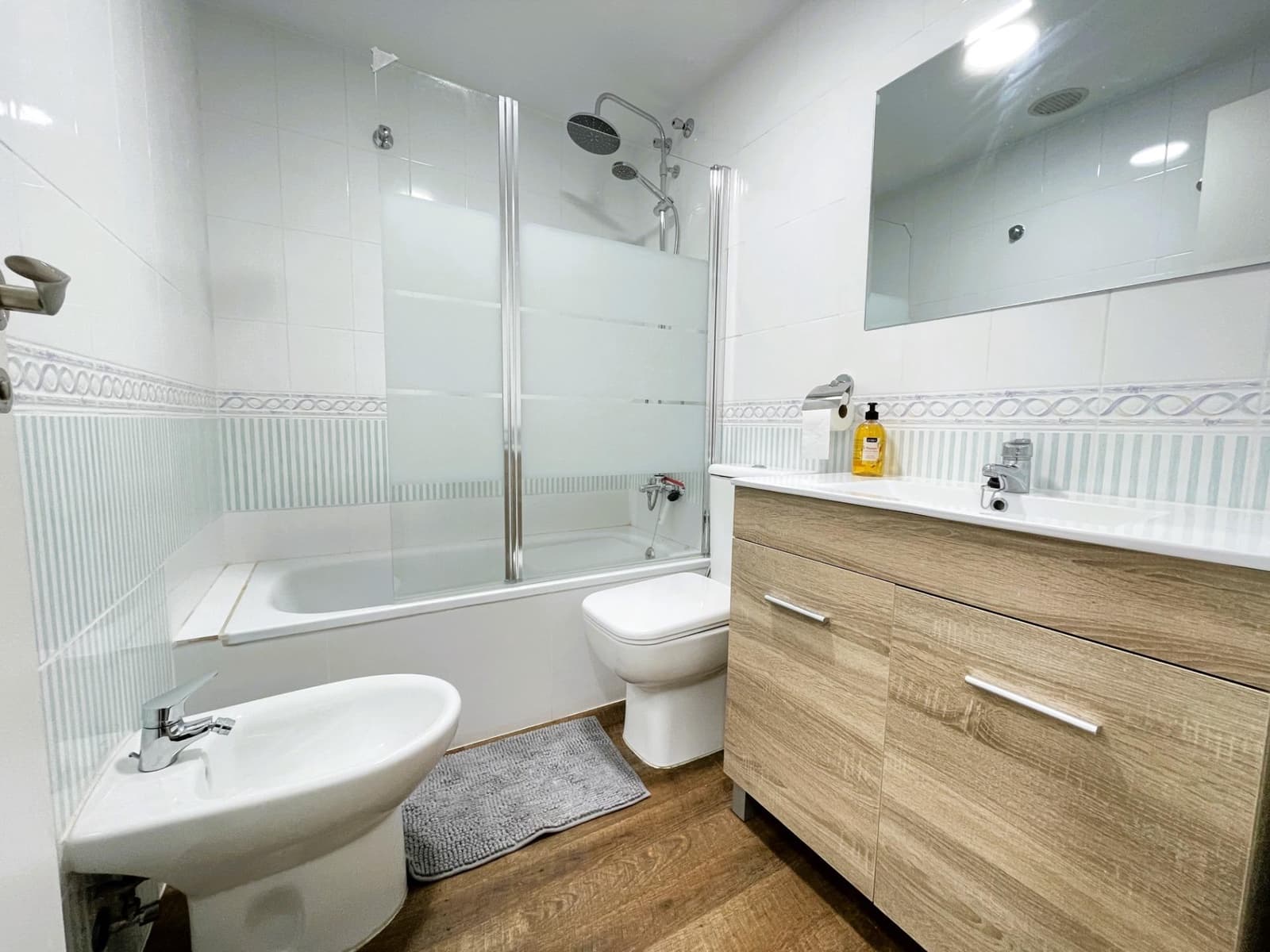 2 soverom Leilighet til leie i Gandia med svømmebasseng - € 3 200 (Ref: 8935140)