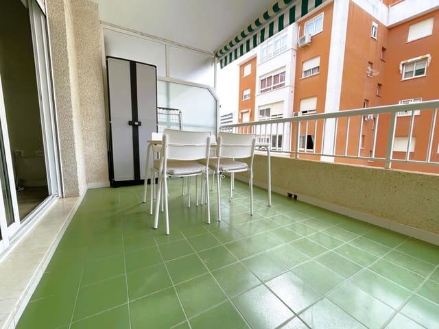 2 soverom Leilighet til leie i Gandia med svømmebasseng - € 3 200 (Ref: 8935140)