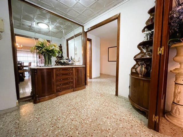 4 sovrum Lägenhet till salu i Gandia - 185 000 € (Ref: 8936679)