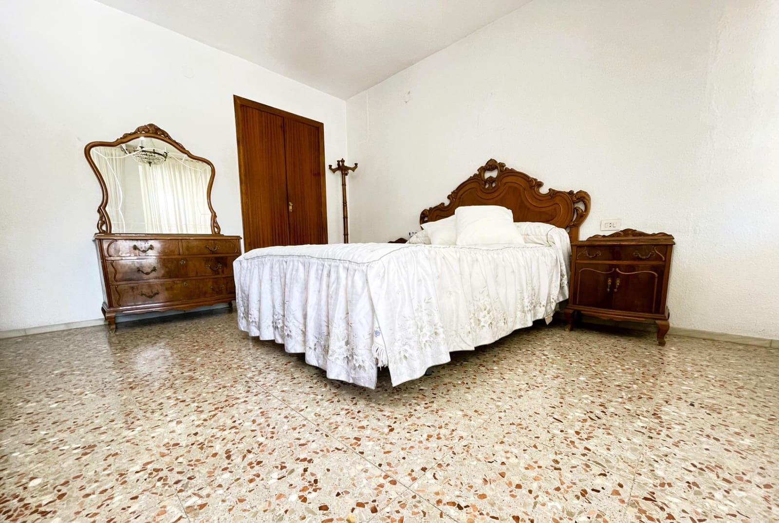 4 soverom Leilighet til salgs i Gandia - € 185 000 (Ref: 8936679)