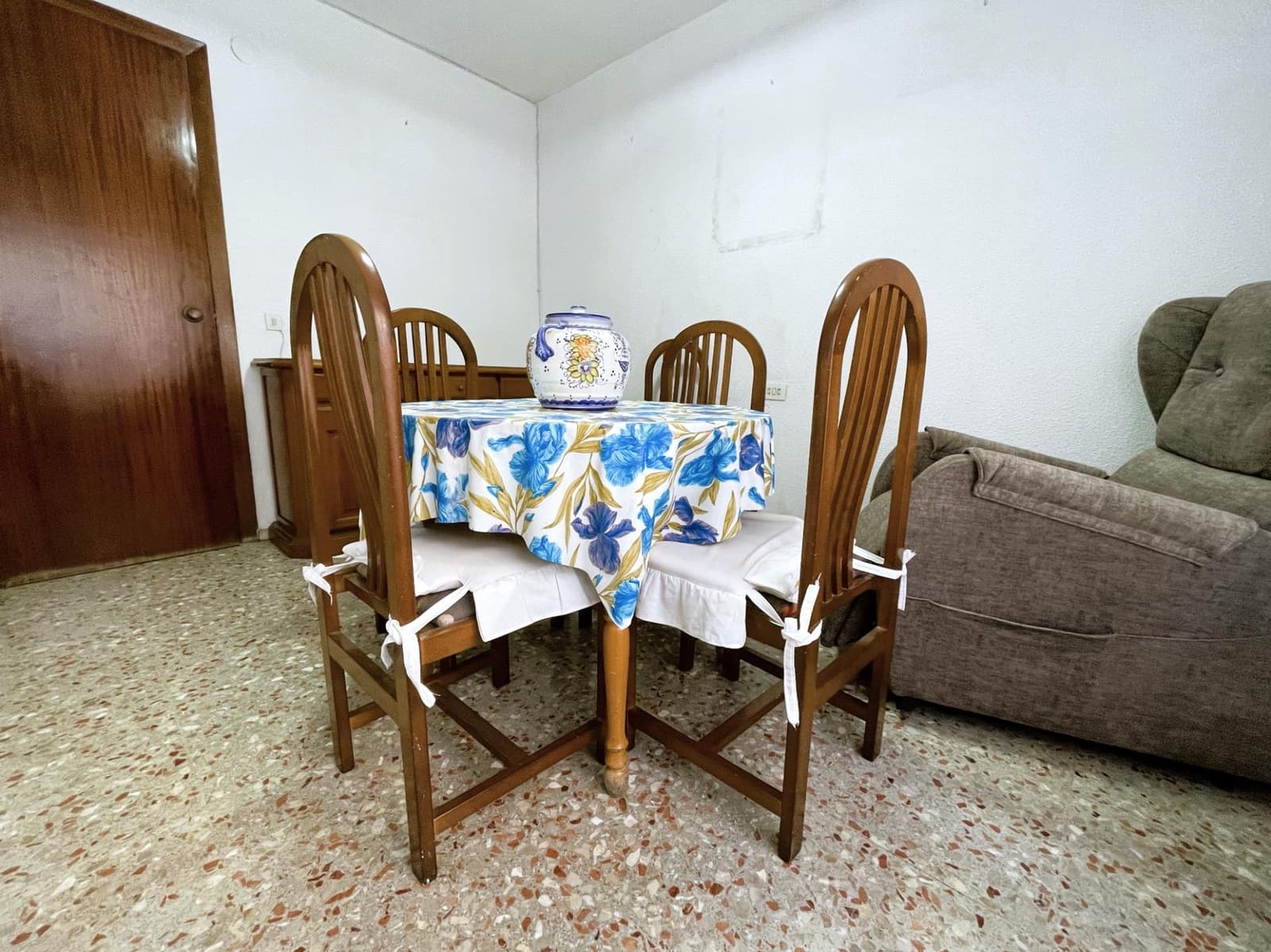 4 soverom Leilighet til salgs i Gandia - € 185 000 (Ref: 8936679)