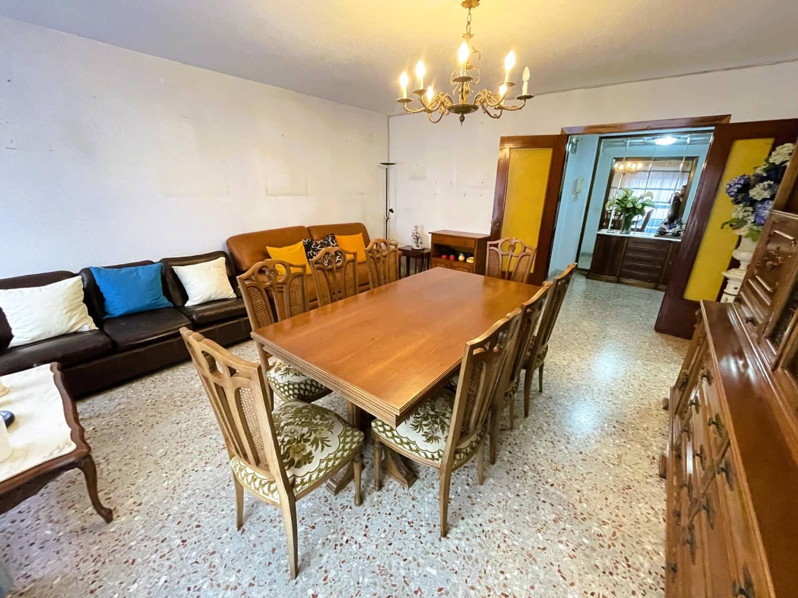 4 soverom Leilighet til salgs i Gandia - € 185 000 (Ref: 8936679)