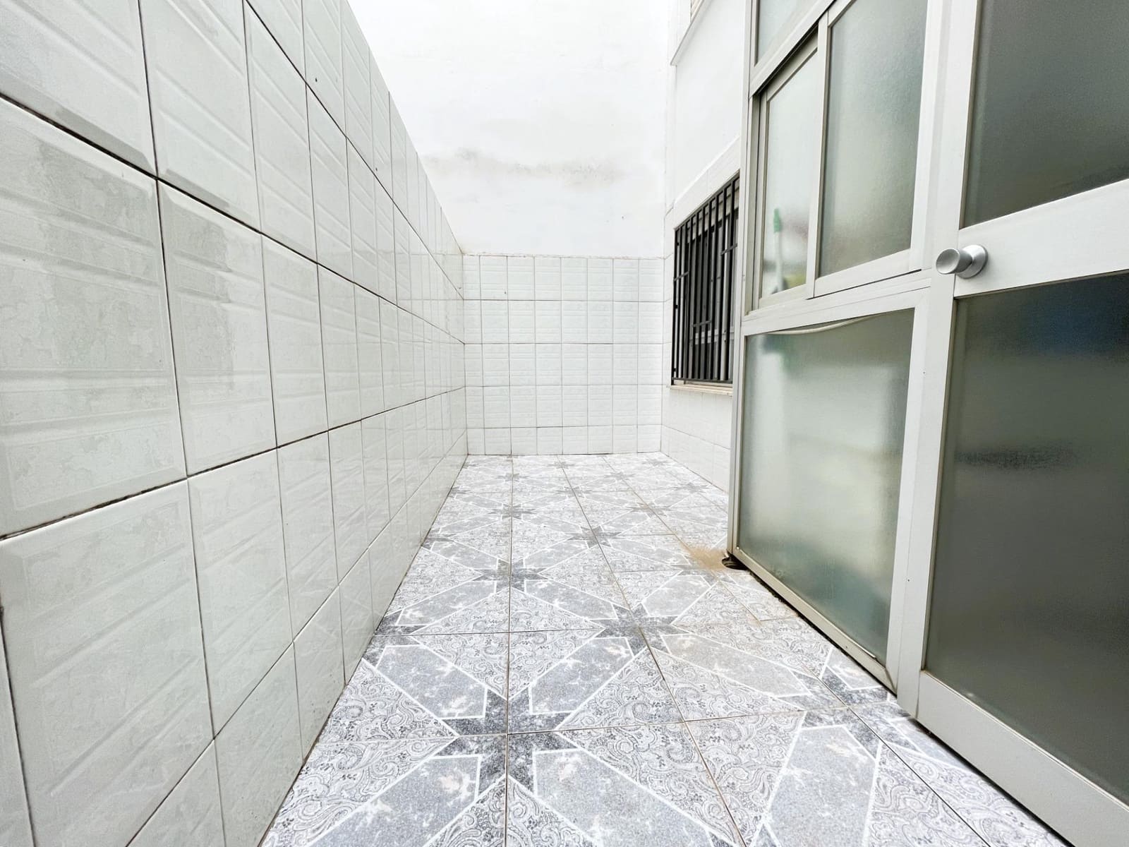 4 soverom Leilighet til salgs i Gandia - € 185 000 (Ref: 8936679)