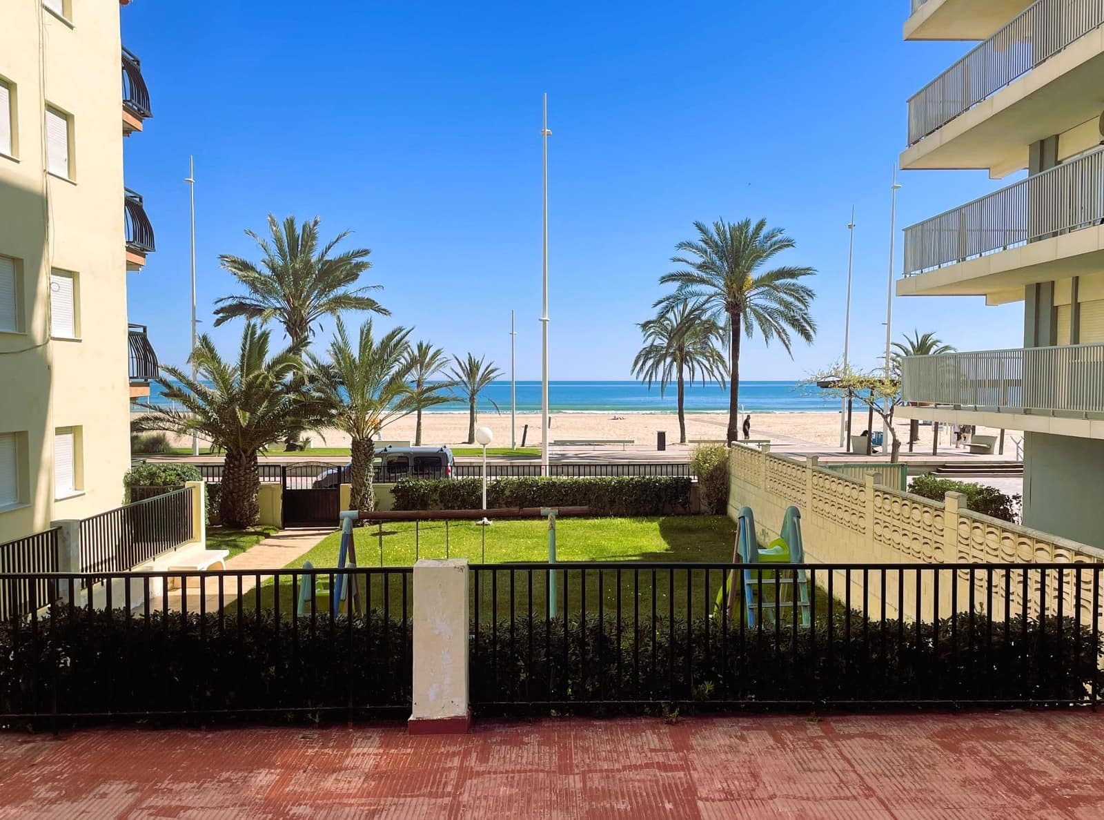 3 Zimmer Apartment zu vermieten in Gandia mit Pool Garage - 950 € (Ref: 9029822)