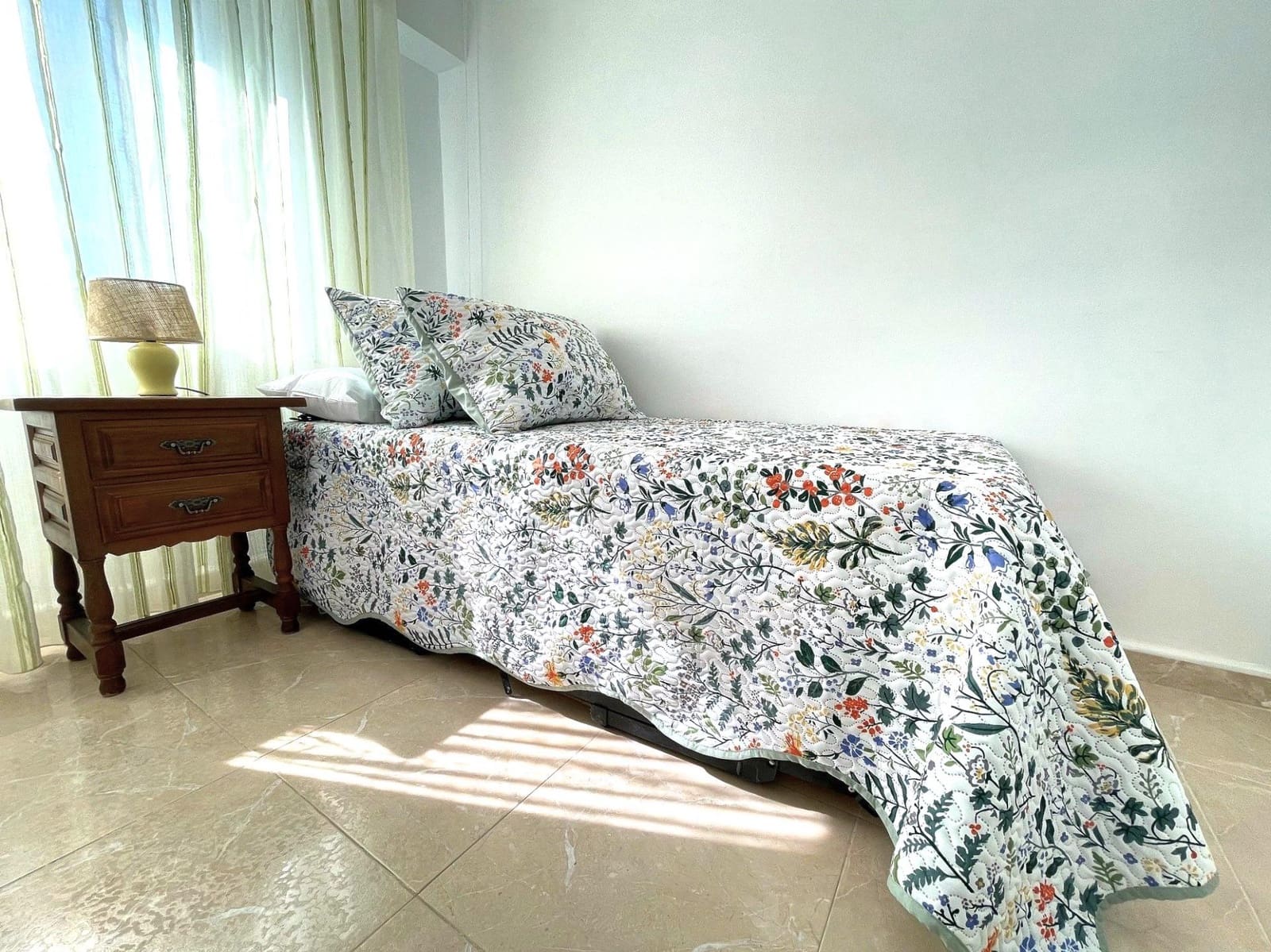 3 Zimmer Apartment zu vermieten in Gandia mit Pool Garage - 950 € (Ref: 9029822)