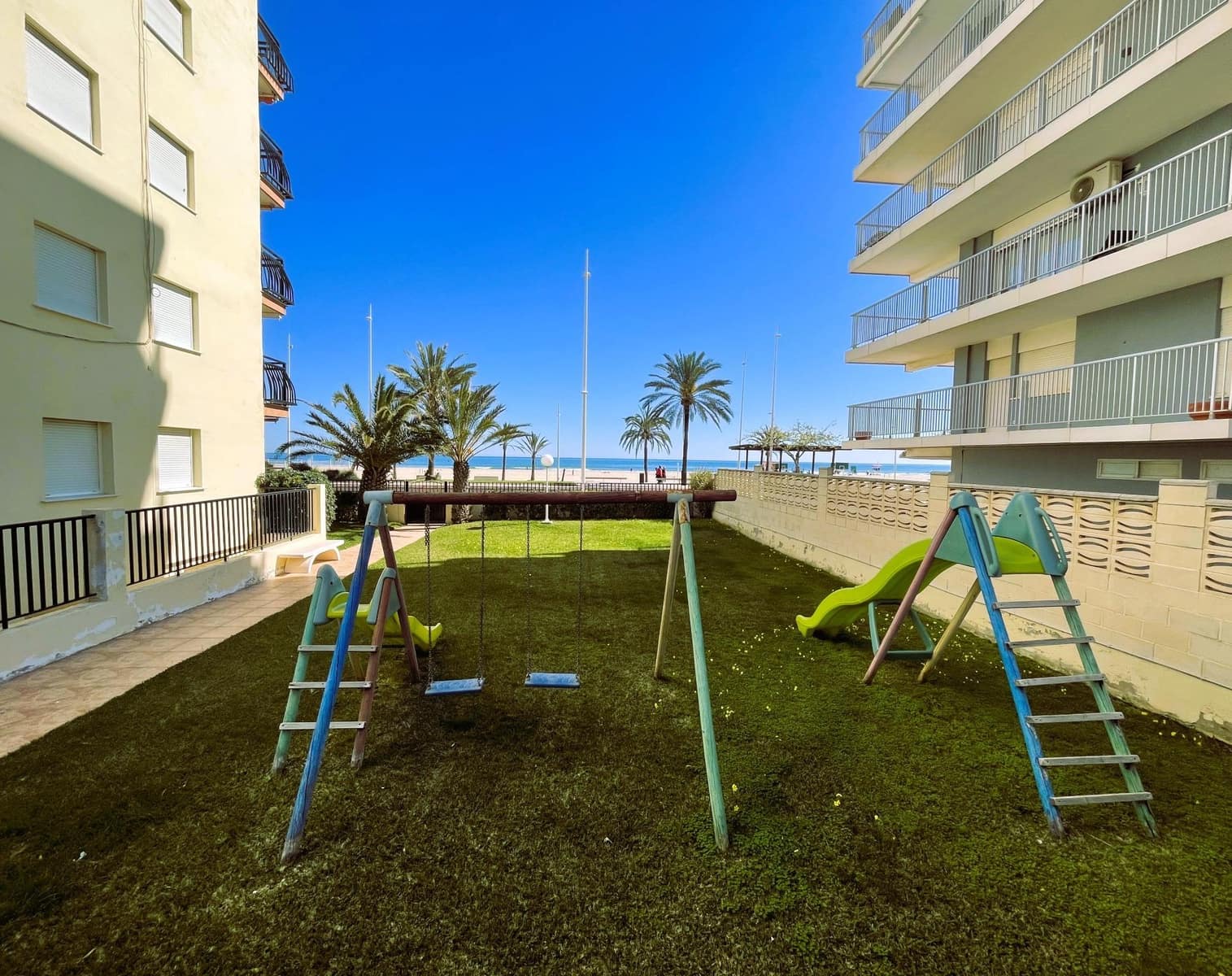 3 Zimmer Apartment zu vermieten in Gandia mit Pool Garage - 950 € (Ref: 9029822)