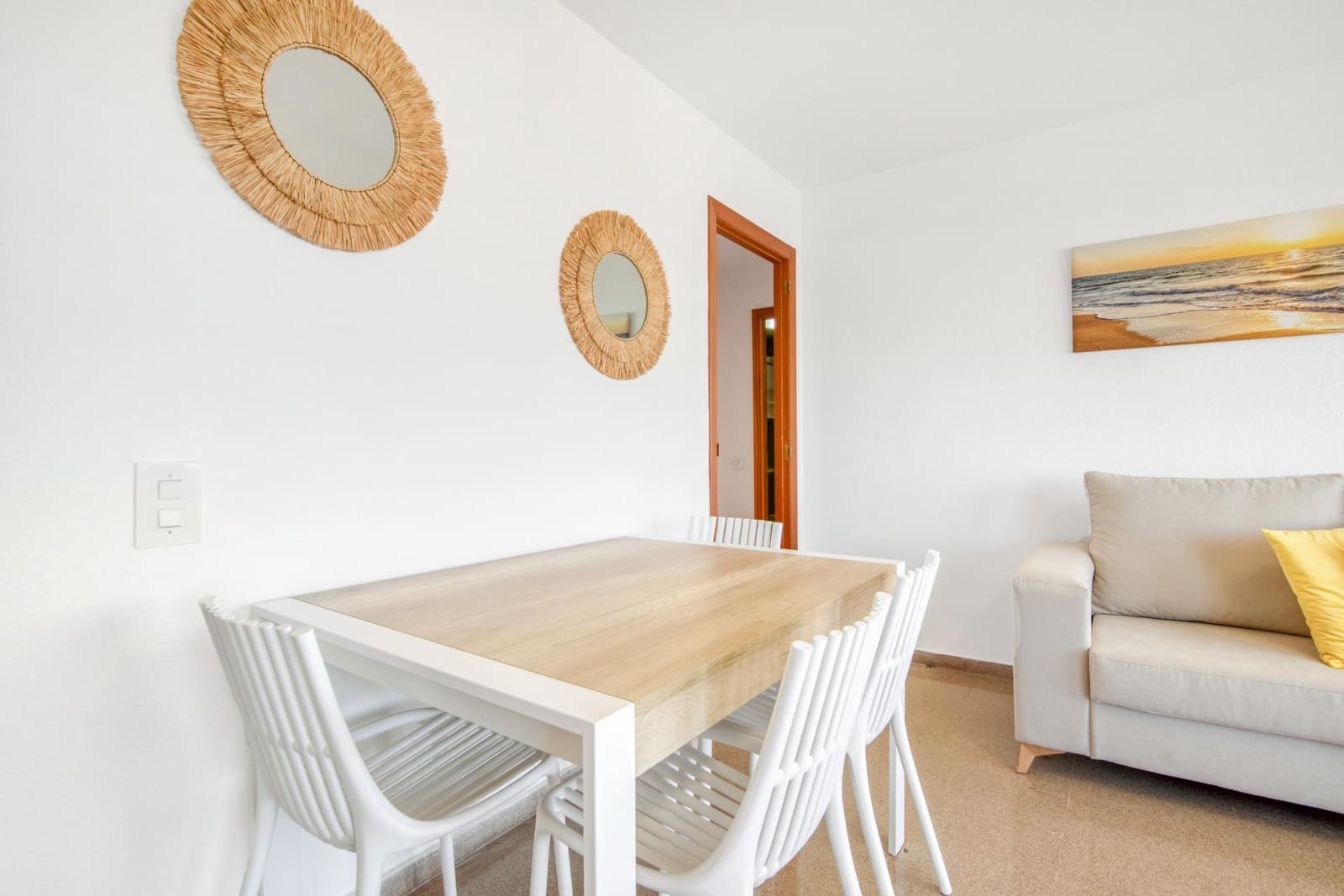3 Zimmer Apartment zu vermieten in Gandia mit Pool Garage - 900 € (Ref: 9029823)