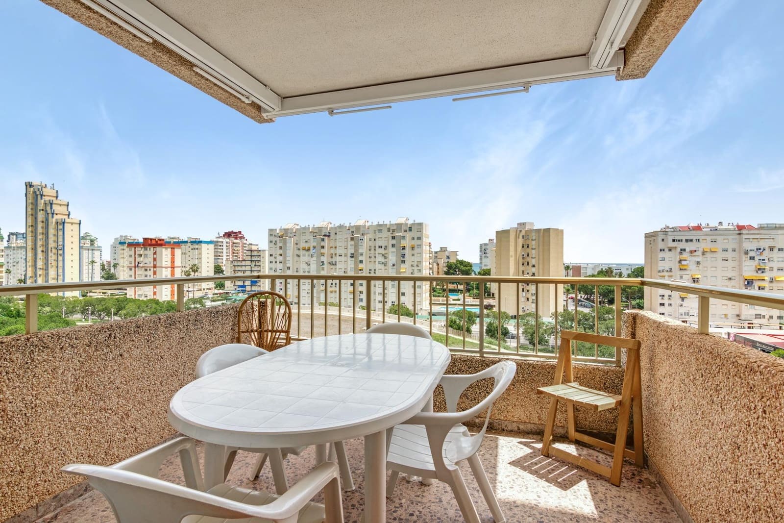 3 camera da letto Appartamento da affittare in Gandia con piscina - 650 € (Rif: 9029824)