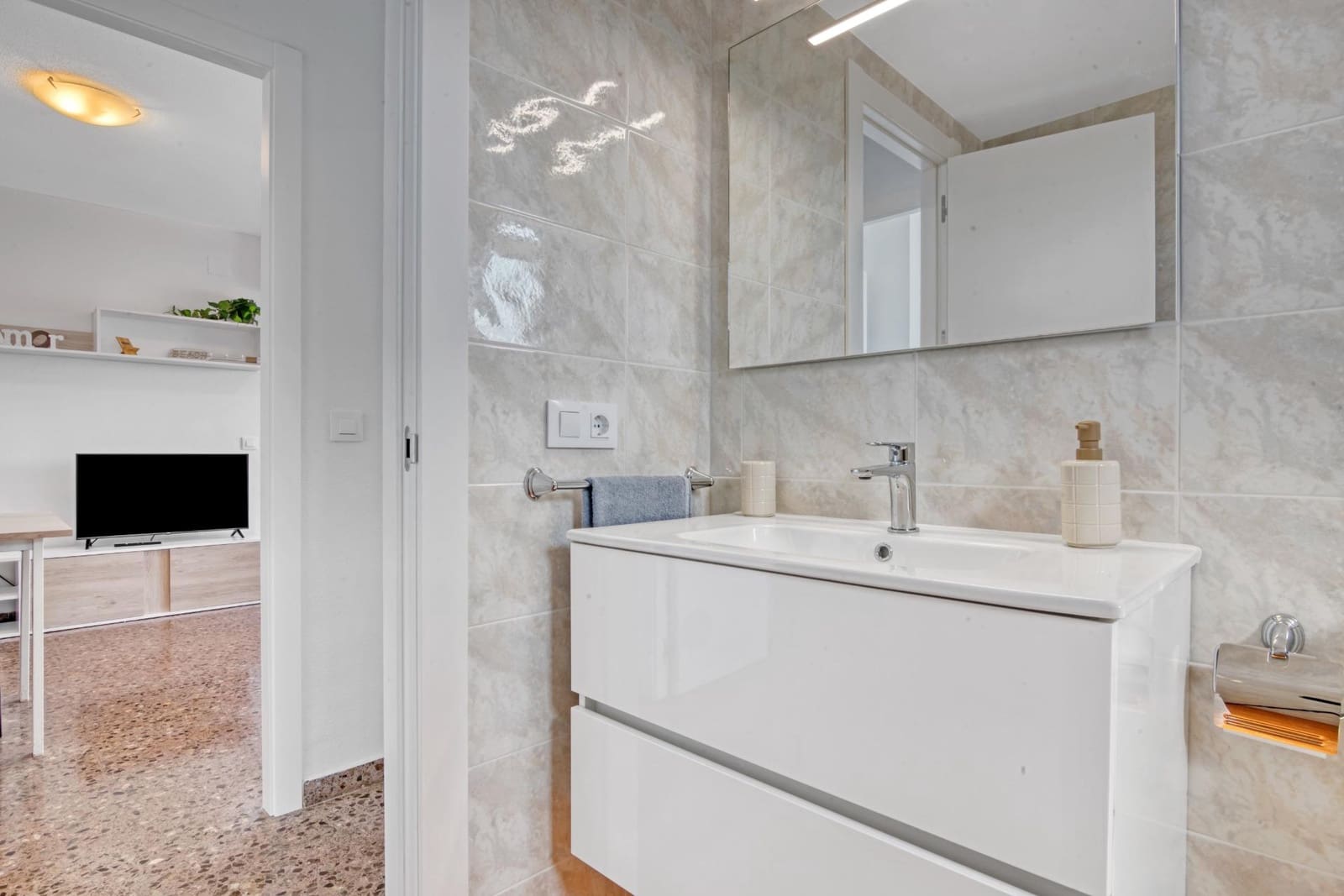 2 slaapkamer Appartement te huur in Gandia met zwembad - € 600 (Ref: 9029825)