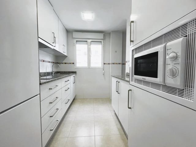 2 makuuhuone Huoneisto vuokrattavana paikassa Gandia - 550 € (Ref: 9029826)