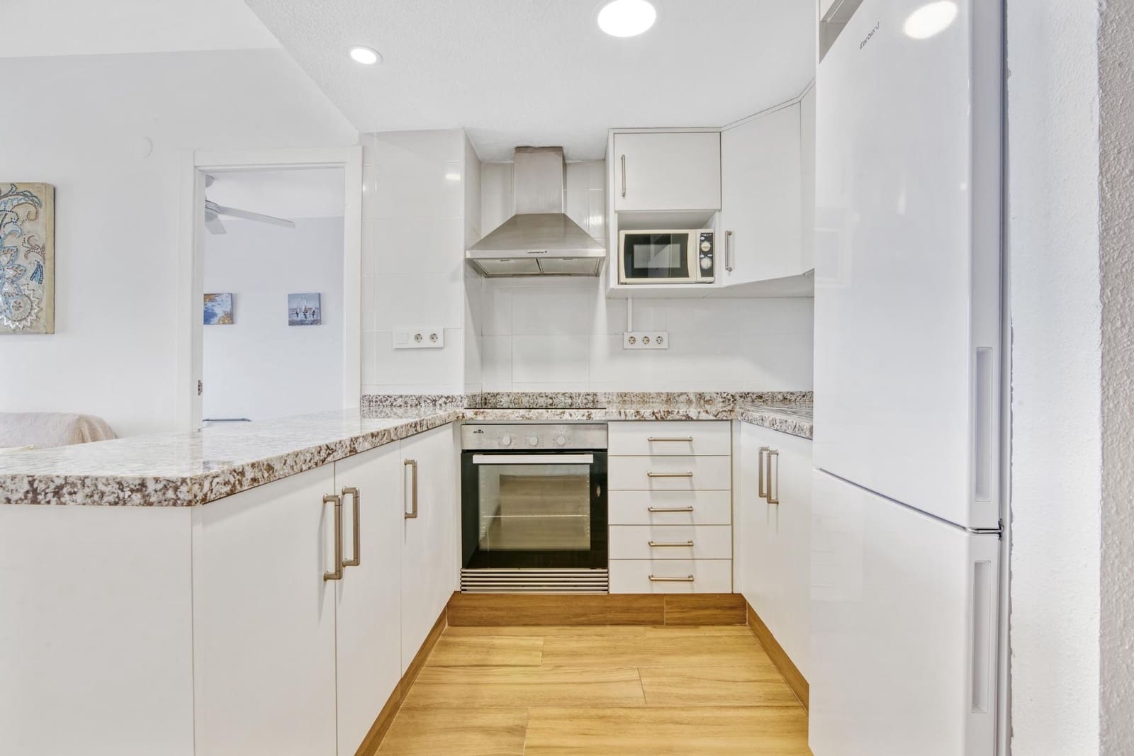 1 Zimmer Apartment zu vermieten in Gandia mit Pool - 570 € (Ref: 9029833)