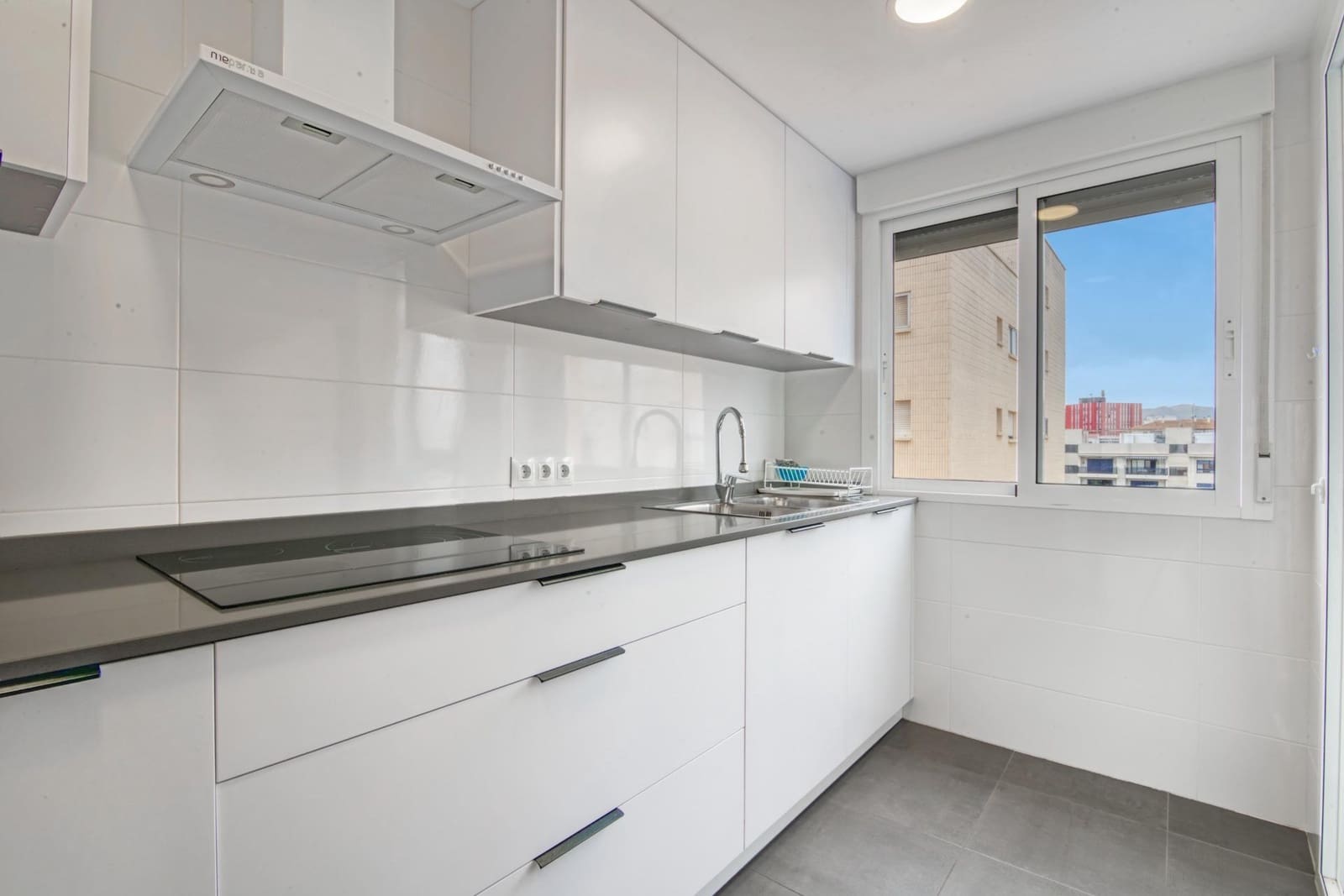 3 camera da letto Appartamento da affittare in Gandia con piscina - 650 € (Rif: 9095149)