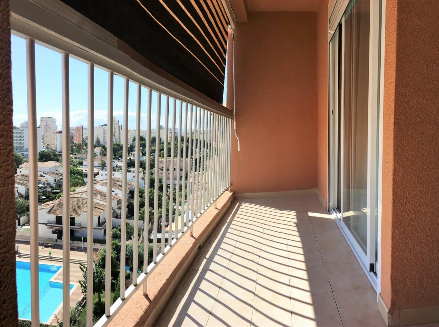 2 Zimmer Apartment zu vermieten in Gandia mit Pool - 580 € (Ref: 9095150)