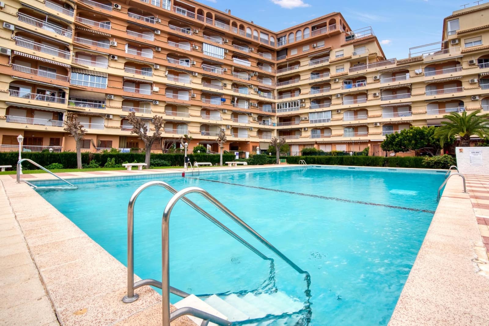 2 Zimmer Apartment zu vermieten in Gandia mit Pool - 580 € (Ref: 9095150)