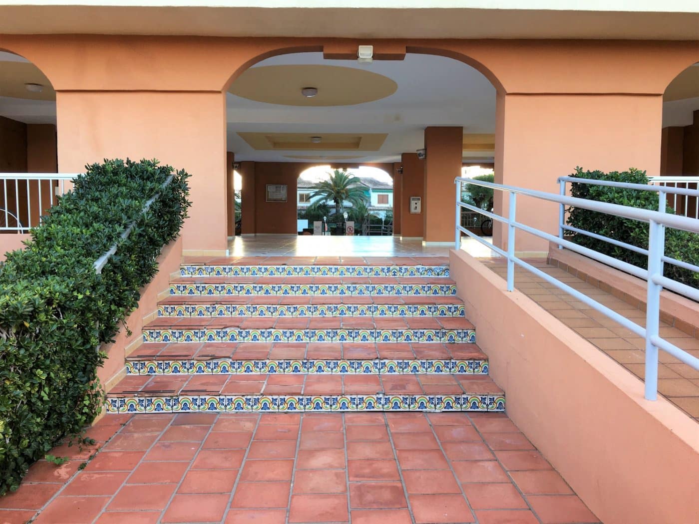 2 Zimmer Apartment zu vermieten in Gandia mit Pool - 580 € (Ref: 9095150)