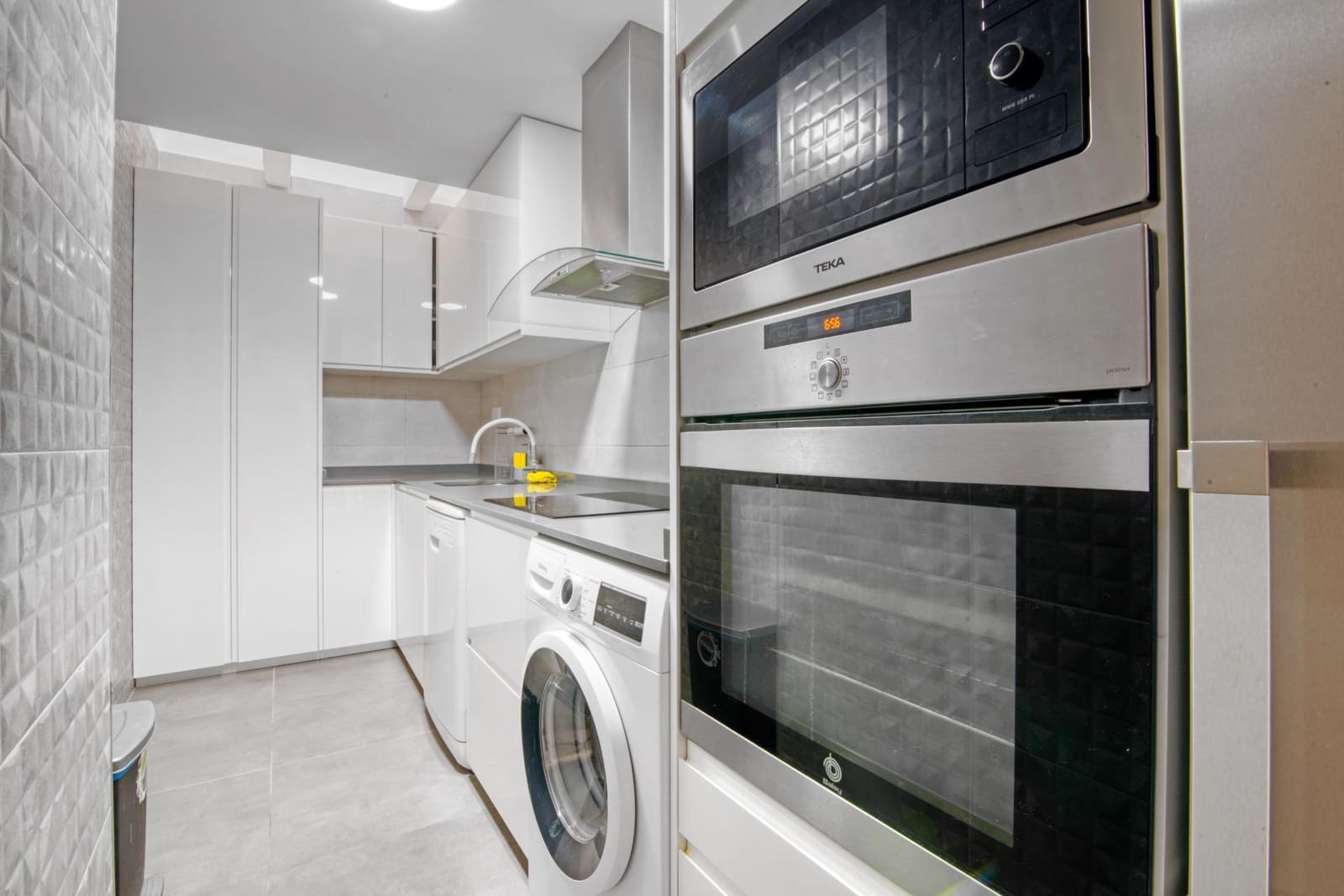 2 Zimmer Apartment zu vermieten in Gandia mit Pool - 580 € (Ref: 9095150)