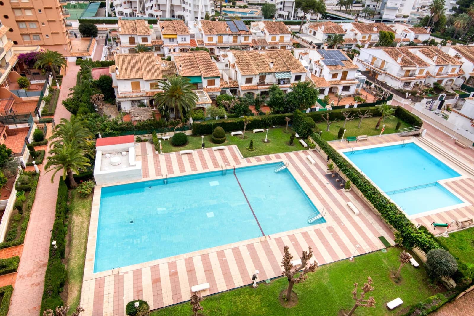 2 Zimmer Apartment zu vermieten in Gandia mit Pool - 580 € (Ref: 9095150)