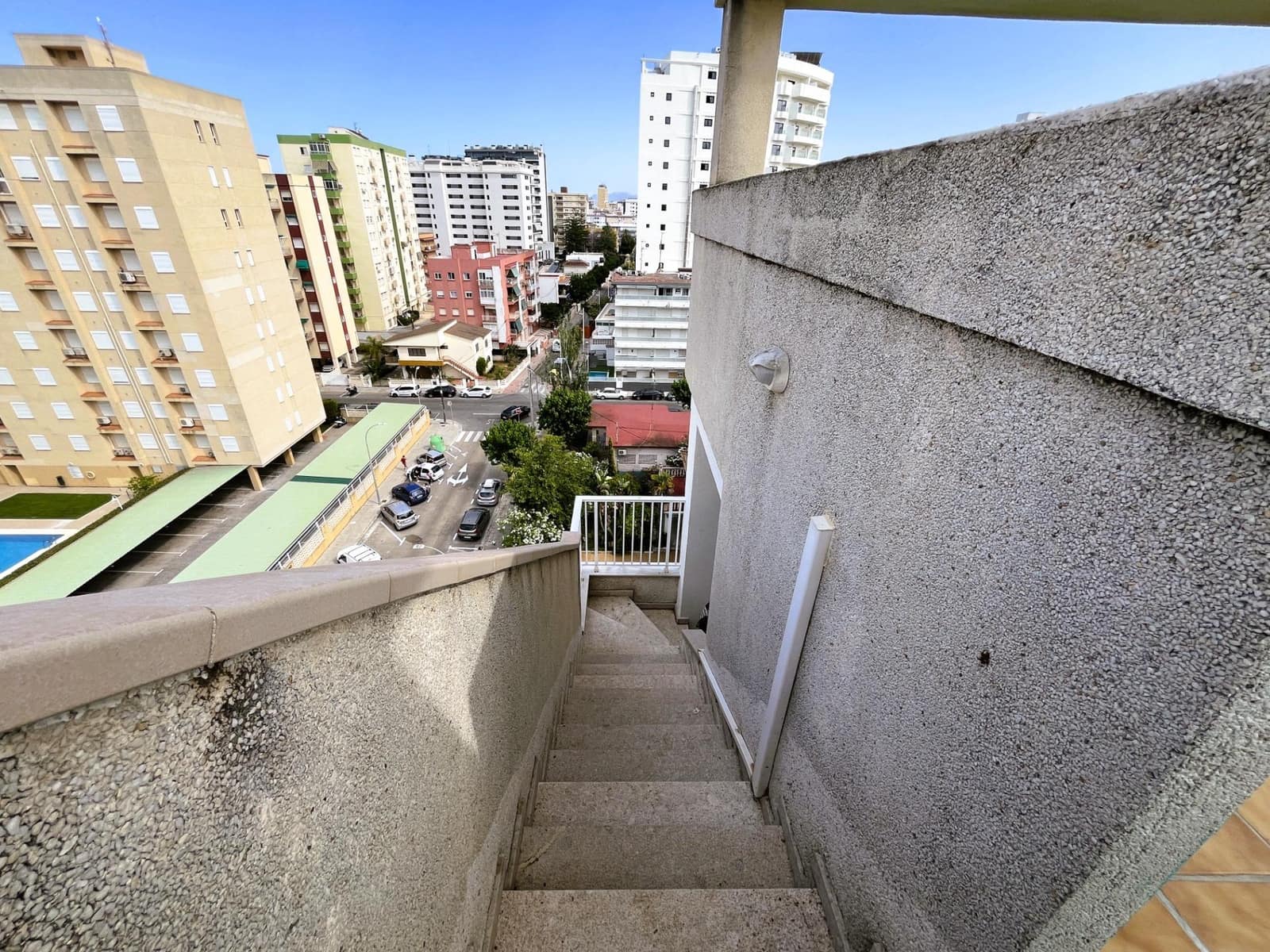 2 sovrum Takvåning att hyra i Gandia med pool garage - 700 € (Ref: 9098979)
