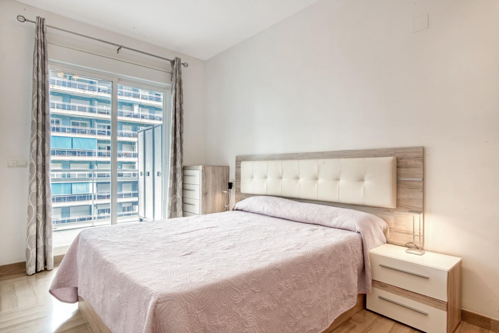 3 camera da letto Appartamento da affittare in Gandia con piscina - 650 € (Rif: 9162157)