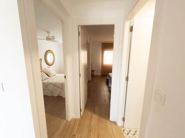 3 Zimmer Apartment zu vermieten in Gandia - 950 € (Ref: 9232821)
